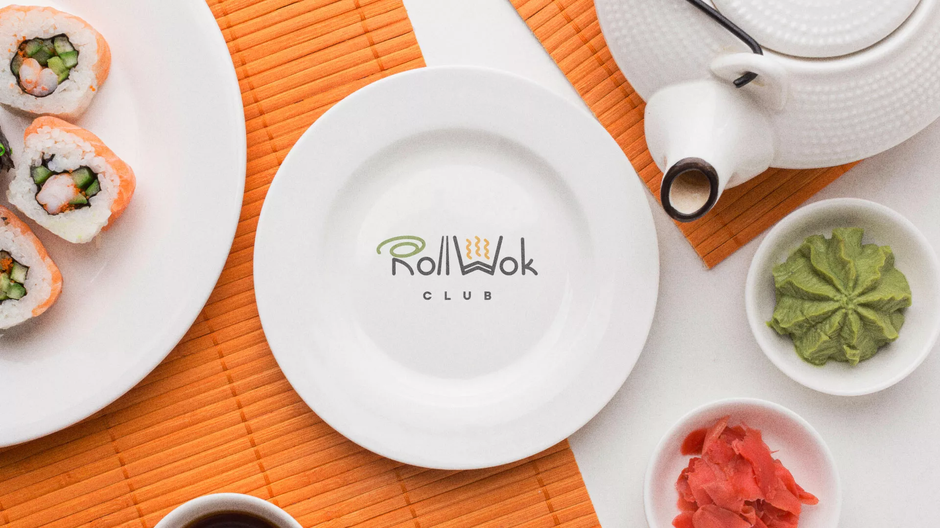 Разработка логотипа и фирменного стиля суши-бара «Roll Wok Club» в Алатыре
